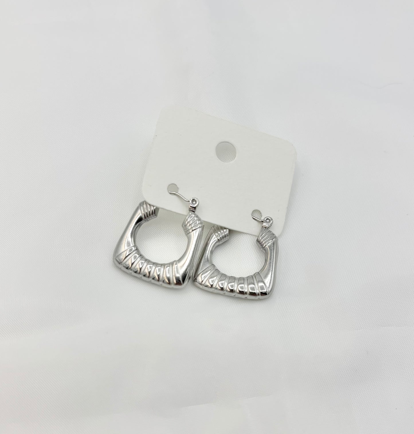 Boucles d'oreilles Violette