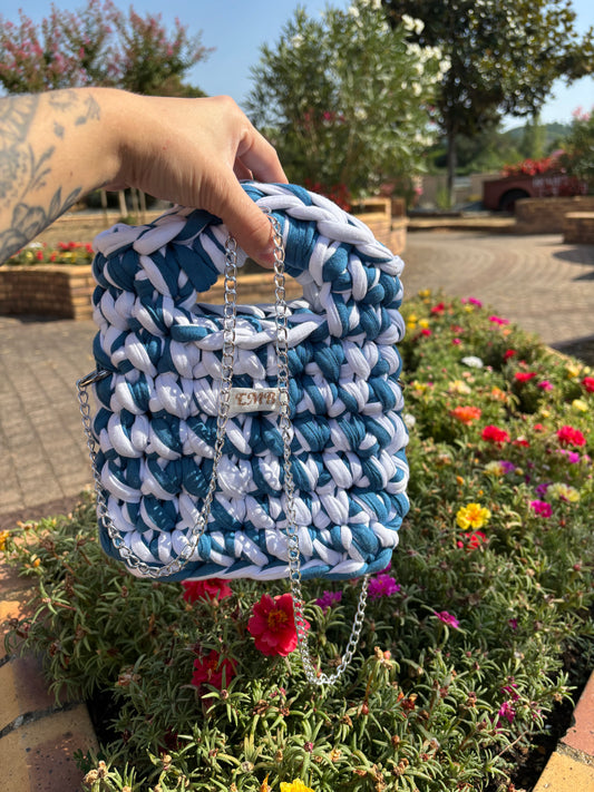 Sac en crochet (blanc/bleu)